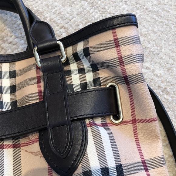 BURBERRY Haymarket Check Medium Golderton Tote - Picture 5 of 16